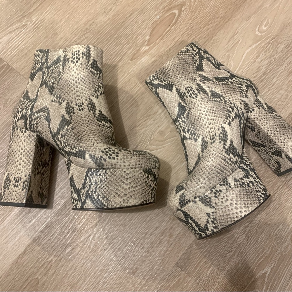 Schutz Snakeskin Platform Shoes 6.5